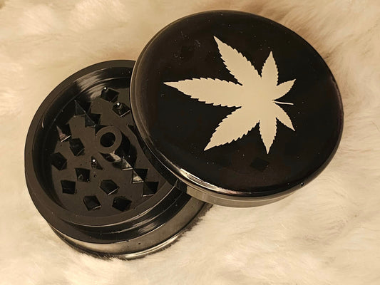 Epoxy Glowing Leaf Grinder